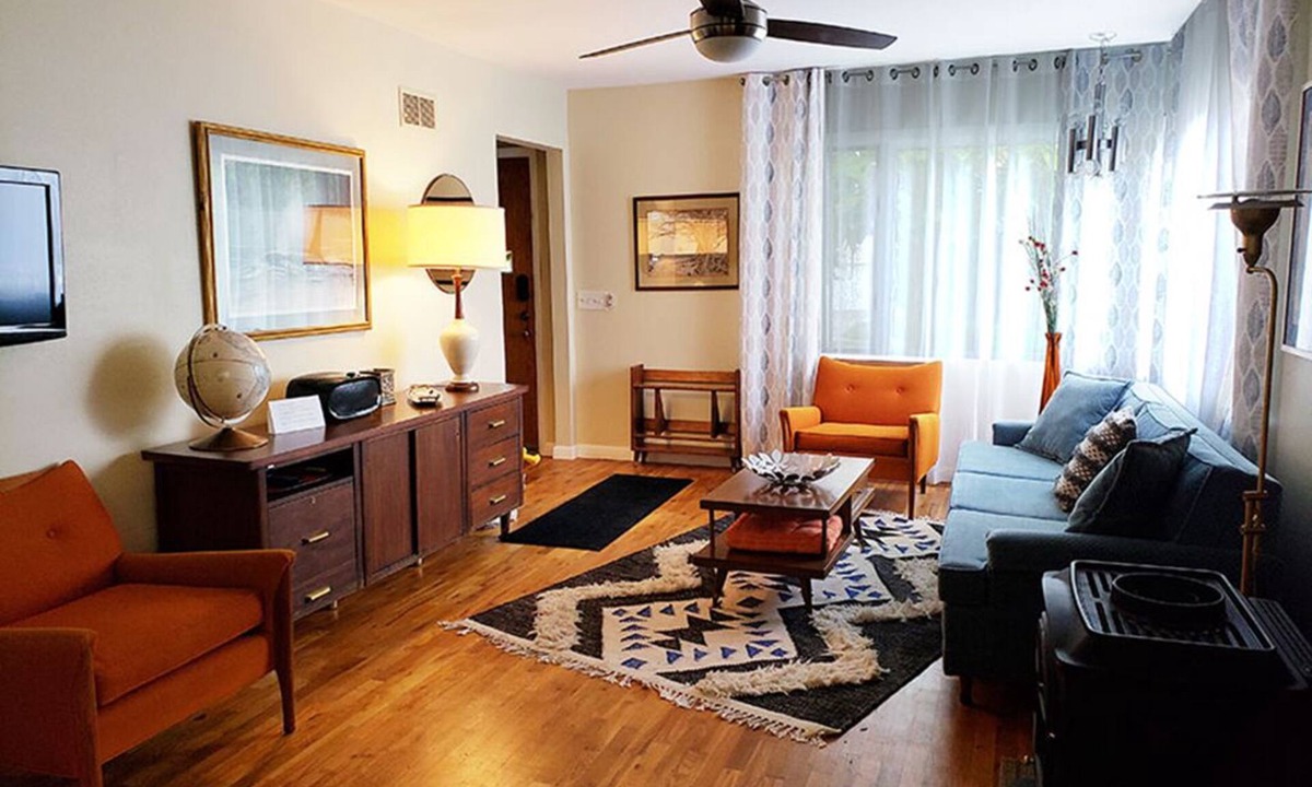 Billings House | The Custer House, c.1952 - FULLY Furnished - ALL Inclusive - Pet Friendly