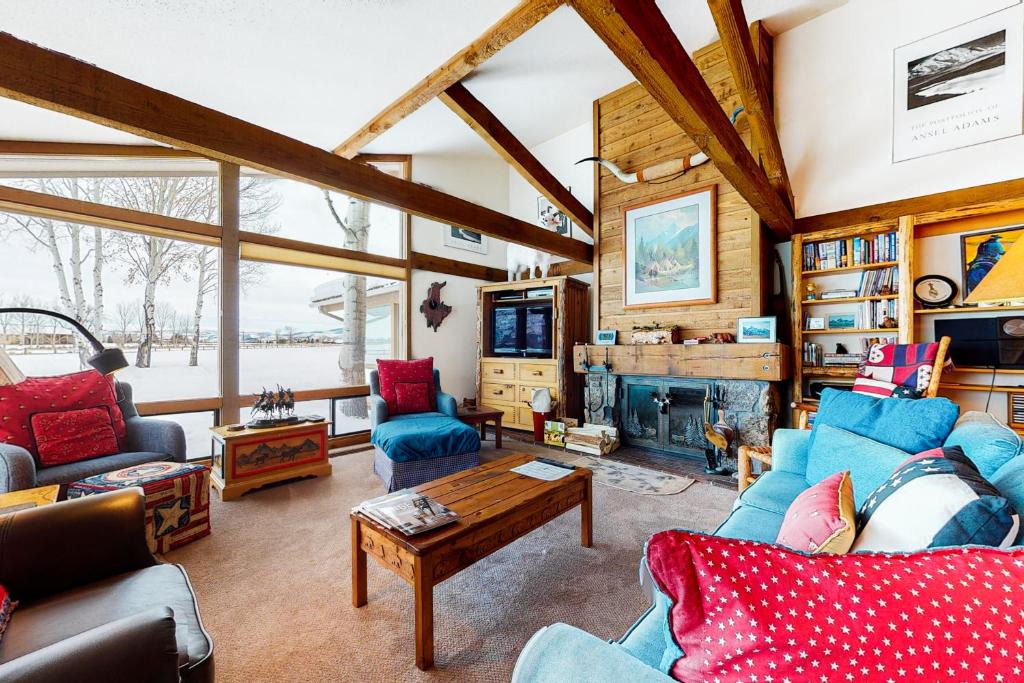 Jackson Hole House | The Director's Cabin