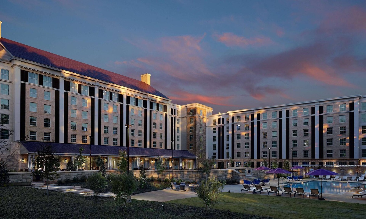 Whitehaven Hotel | The Guest House at Graceland