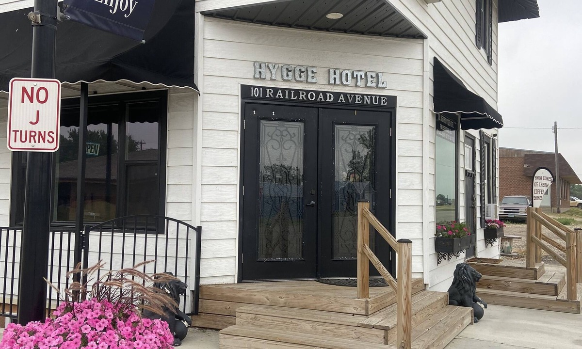Powers Lake Hotel | The Historic Hygge Hotel