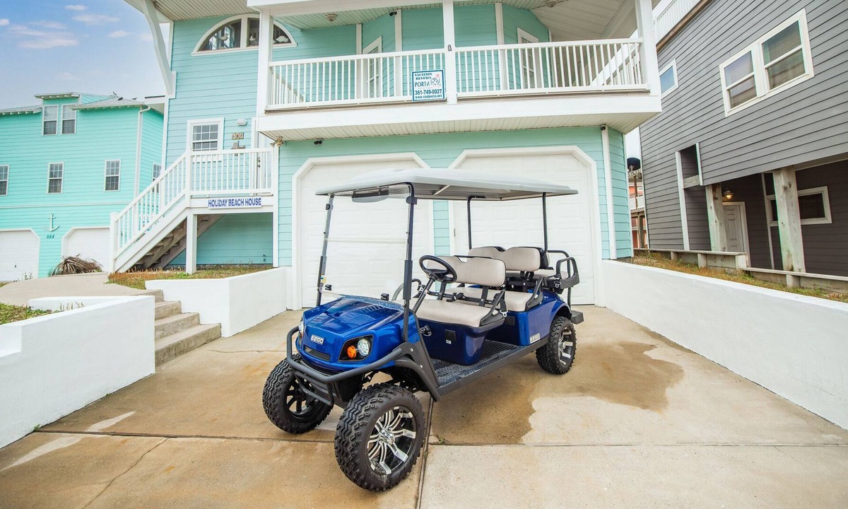 Sand Point House | The Holiday Beach House! Pet Friendly! 6 Seater Golf Cart Included!