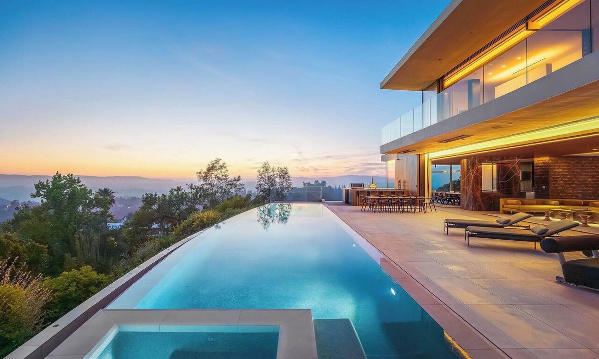 Hollywood Hills House | The Icon by Stay Awhile Villas