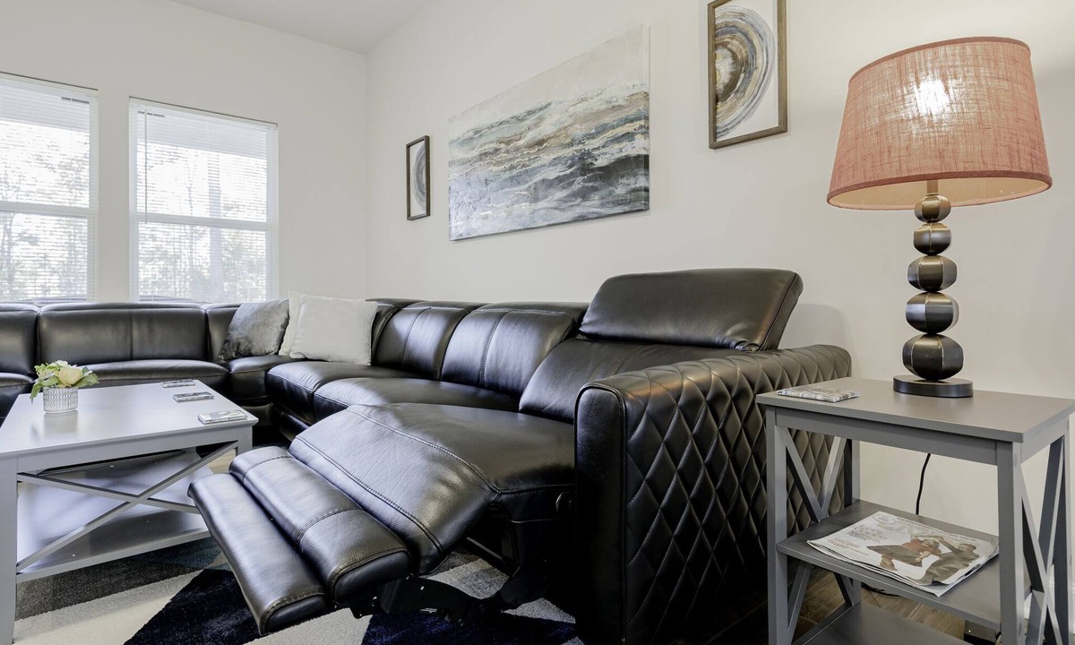 Chapin House | The Red Rooster of Chapin