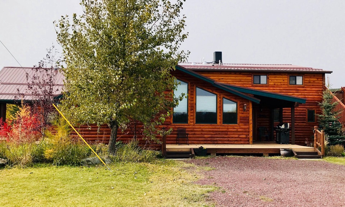East Glacier Park Condo | The Rising Wolf , with sunset views of Glacier Park