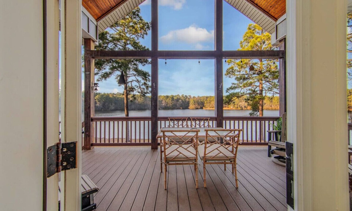 Southern Pines House | The Road Less Traveled Lake Lodge
