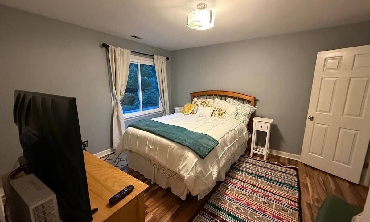 Weddington House | The RVA Room at 6Fishies