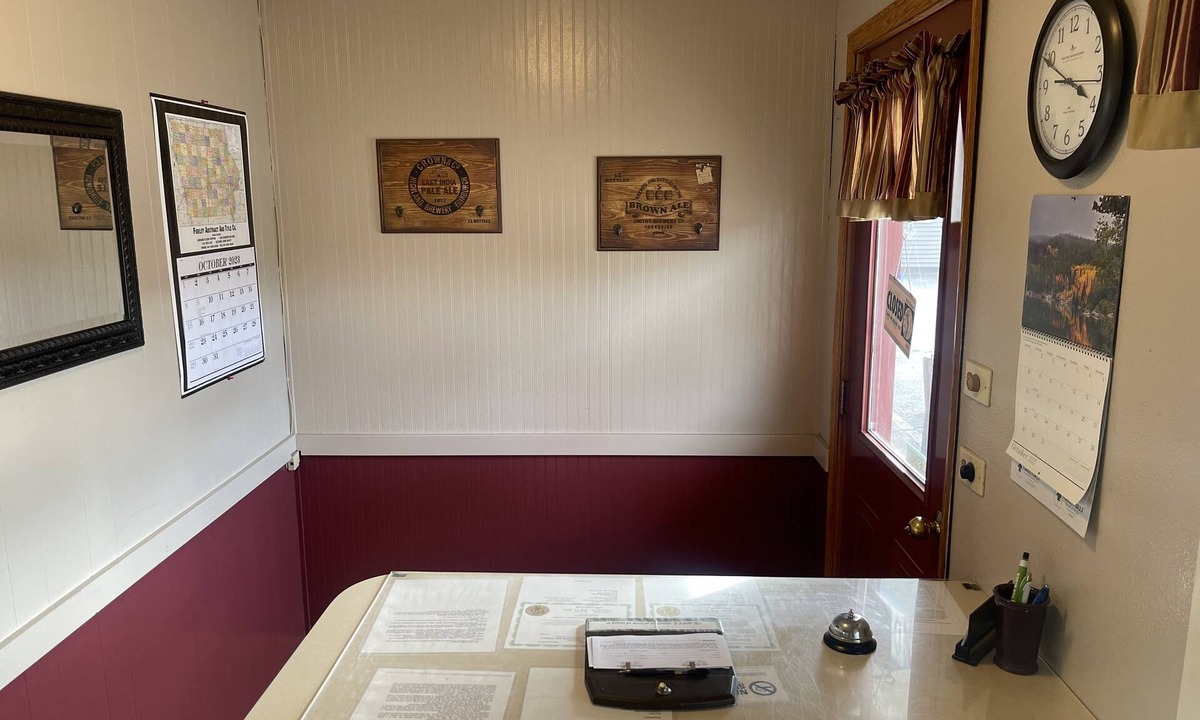 Eldora Hotel | The Village Motel