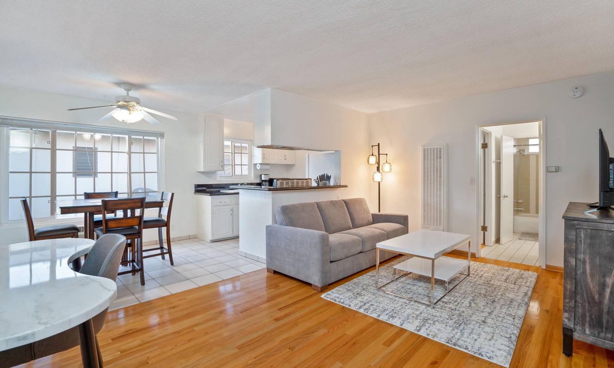 Palms Apartment | The Vinton #8
