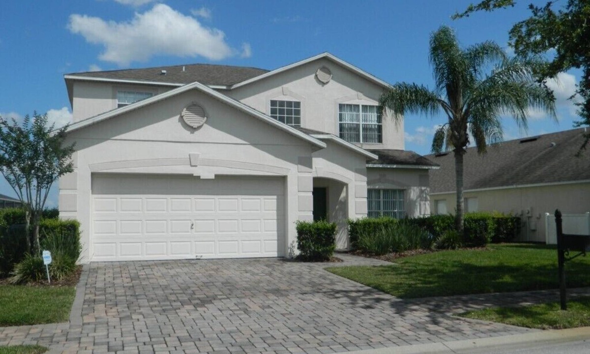 West Haven Villa | Themed Family Home - Custom Artwork, Pool, Game Room, WiFi - Perfect for Kids
