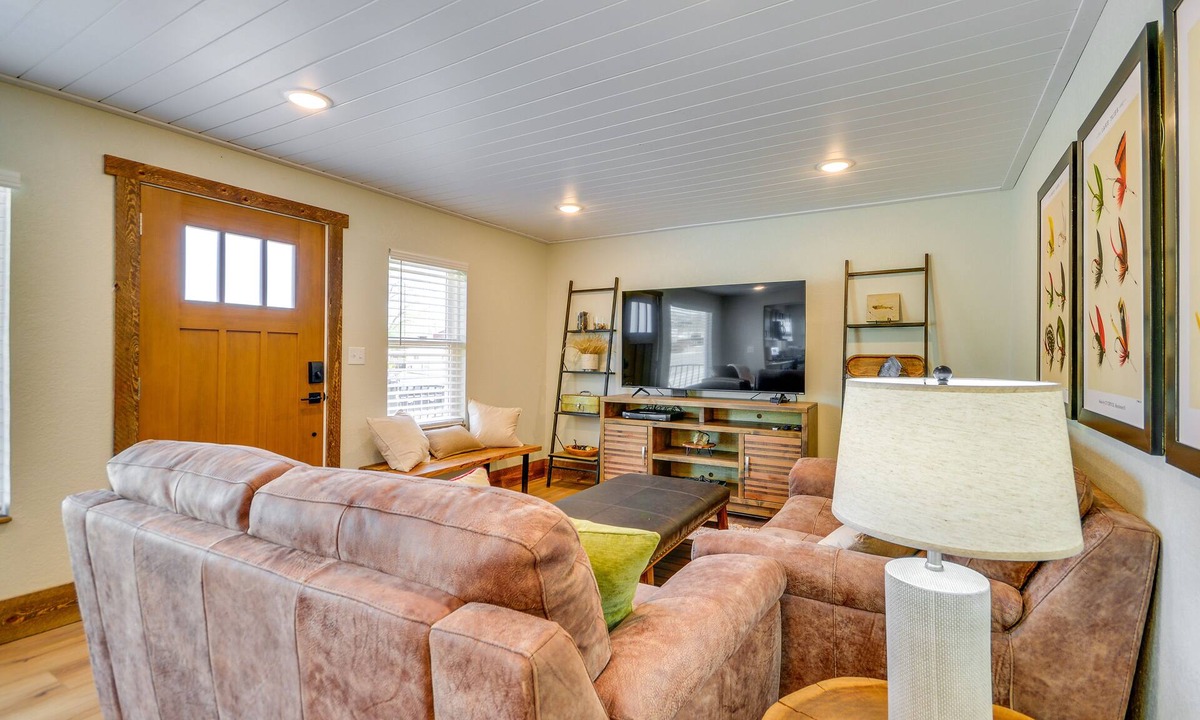 Thermopolis House | Thermopolis Vacation Rental: Walk to Bighorn River