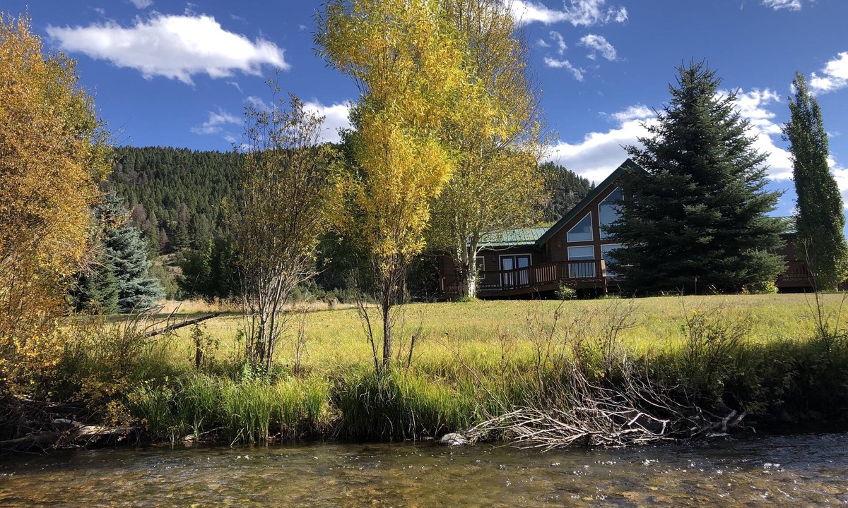 Philipsburg House | Three bedroom, two bath on the Middle Fork of Rock Creek