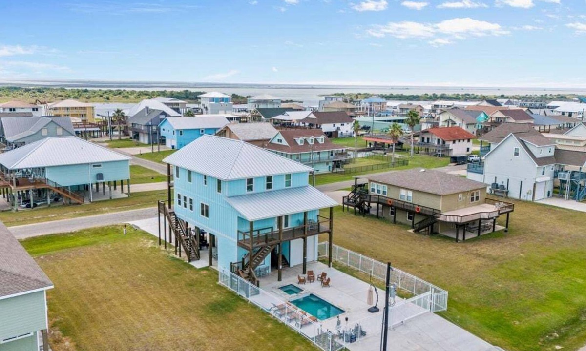 Port O Connor House | TIDE RUNNER RETREAT Pool/HotTub POC
