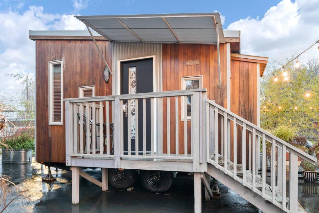 Kerns House | Tiny Digs Modern House