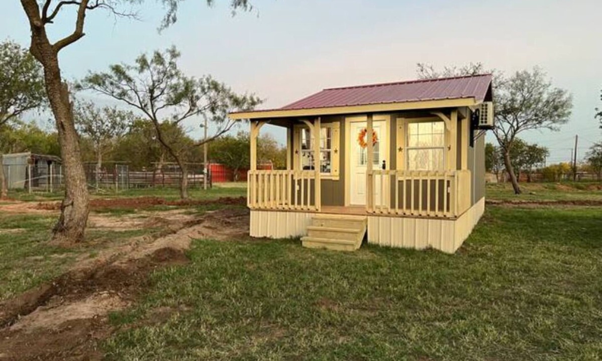 Wichita Falls Cabin | Tiny Home 1 bedroom/1 bath