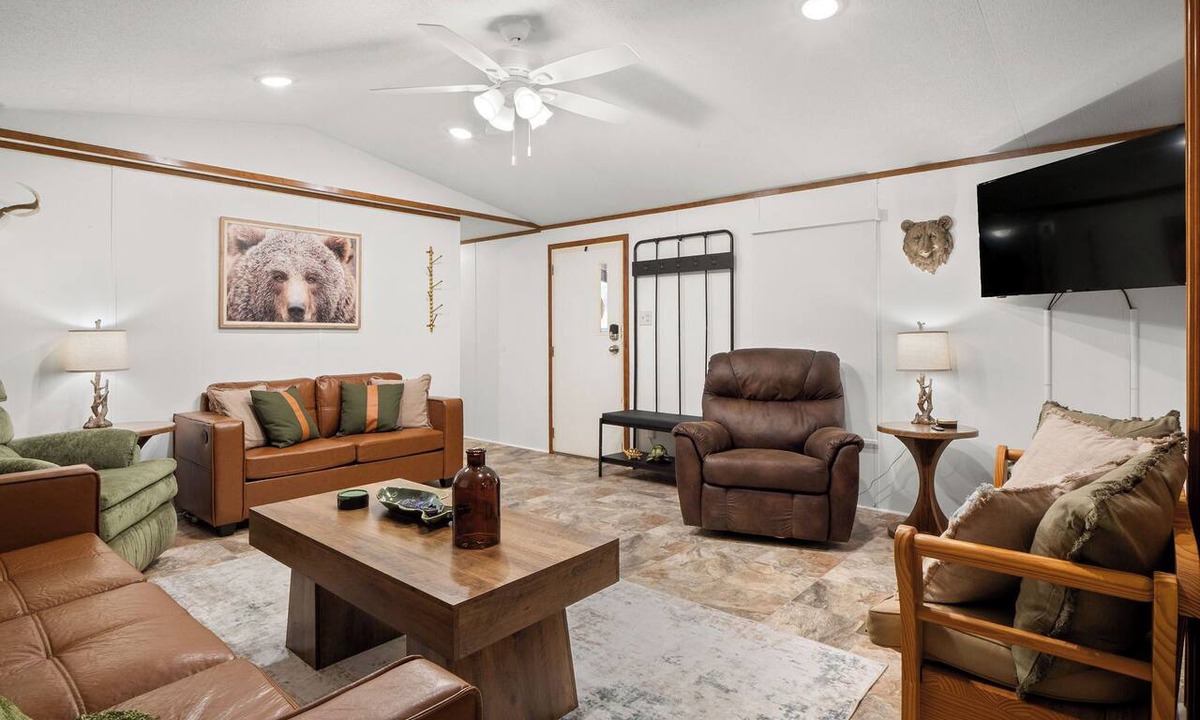 Negreet House | Toledo Bend - Designed for FISHERMEN! Ice Machine & Covered Parking!