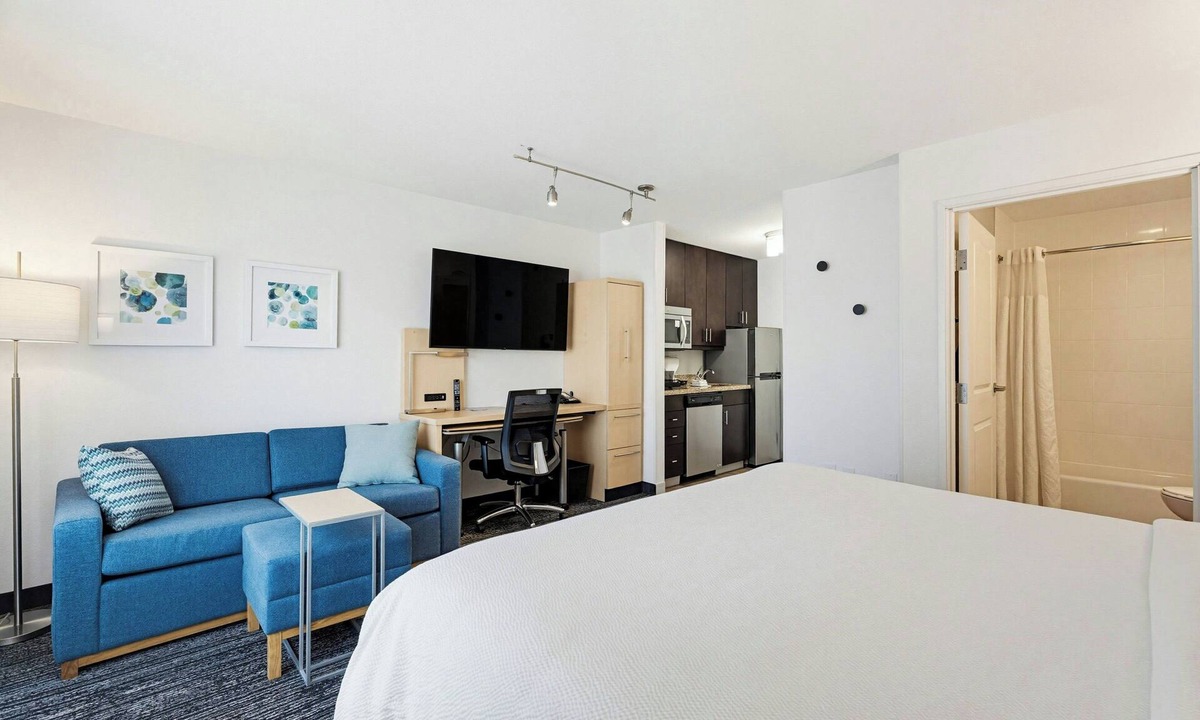 Auburn Hills Hotel | TownePlace Suites Detroit Auburn Hills