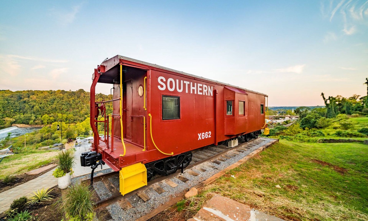 Daniels Hill House | Train Caboose w/River Views <.5 mi to Downtown
