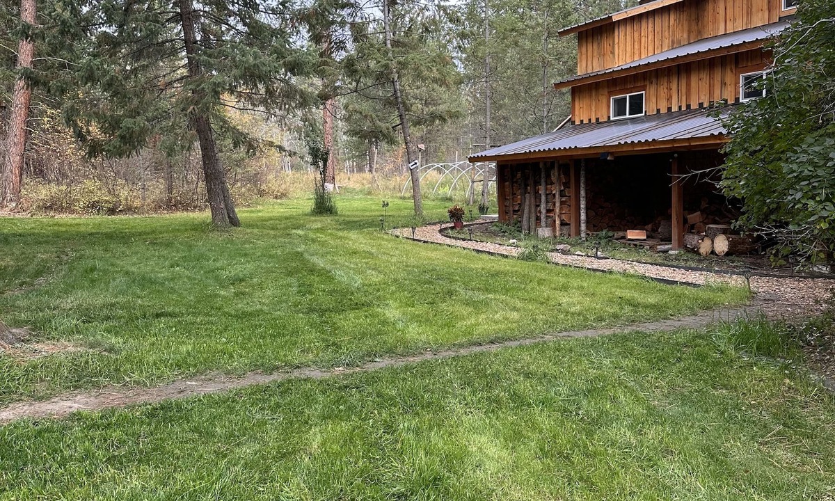 Missoula Apartment | Tranquility Meets Hospitality – Your Peaceful Montana Getaway