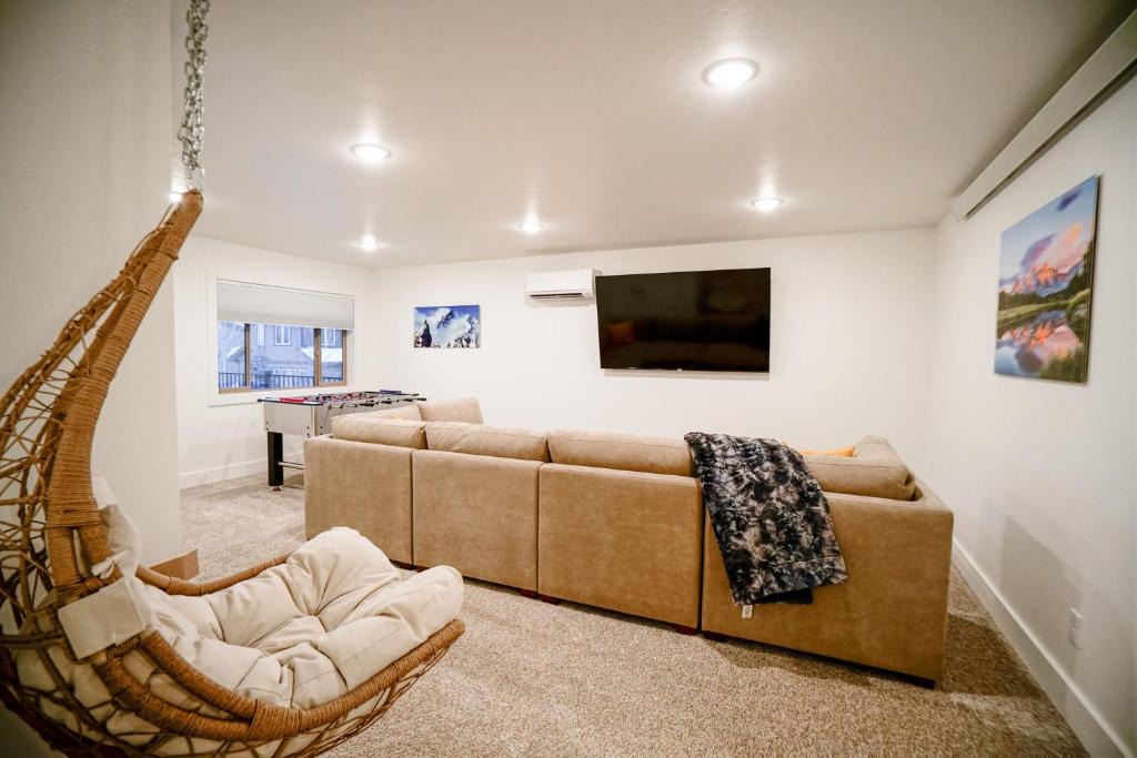 Victor House | Traverse Townhome