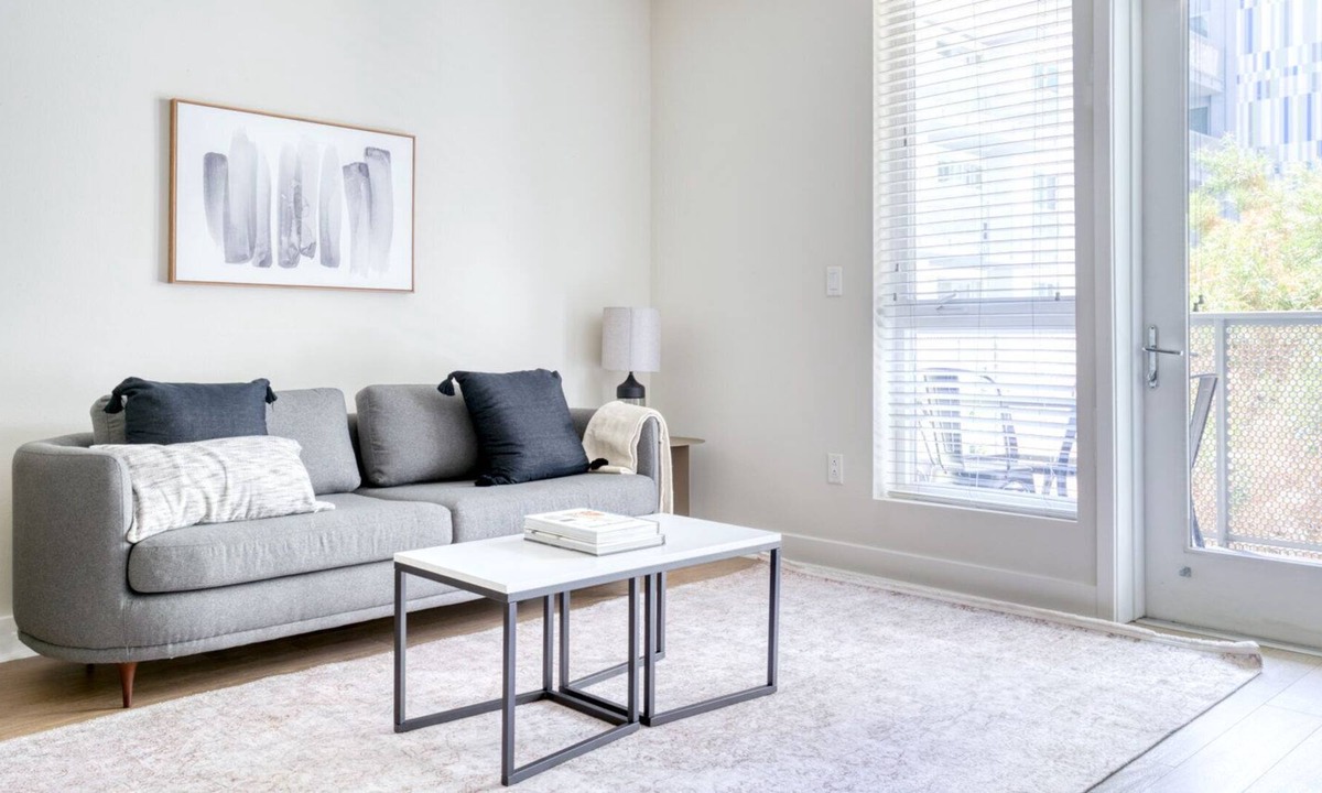 NoHo Arts District Apartment | Trendy North Hollywood 2BR w/ Pool & Gym, walk to shops, by Blueground