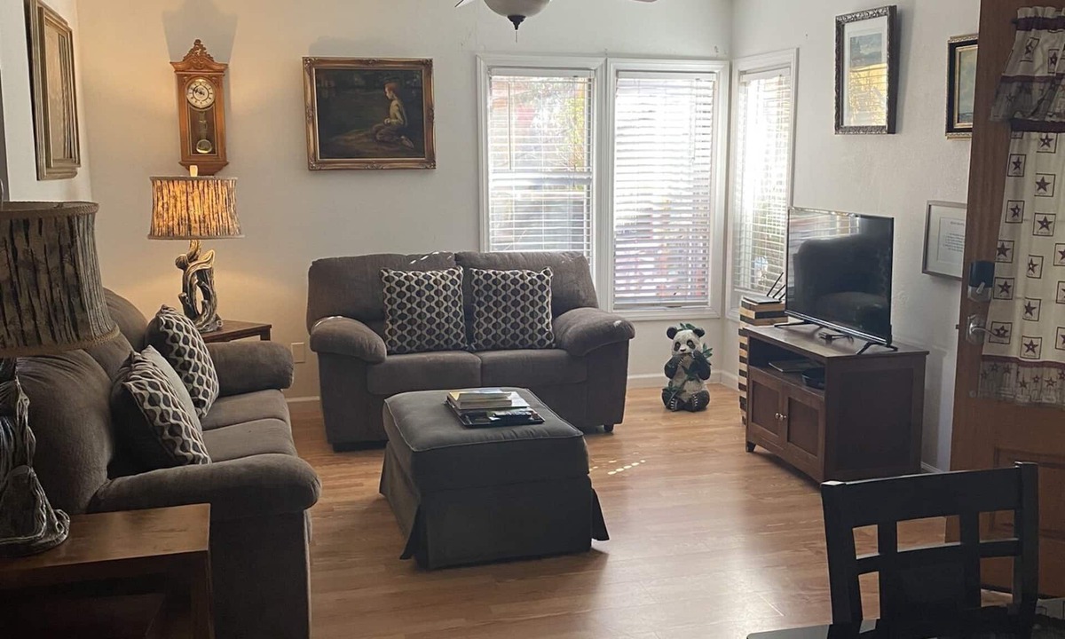 Golden Hill House | Tropical Oasis Near Zoo, Petco & Downtown
