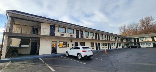 North Chesterfield Hotel | Turnpike Motel Richmond VA by Hotel O US 60