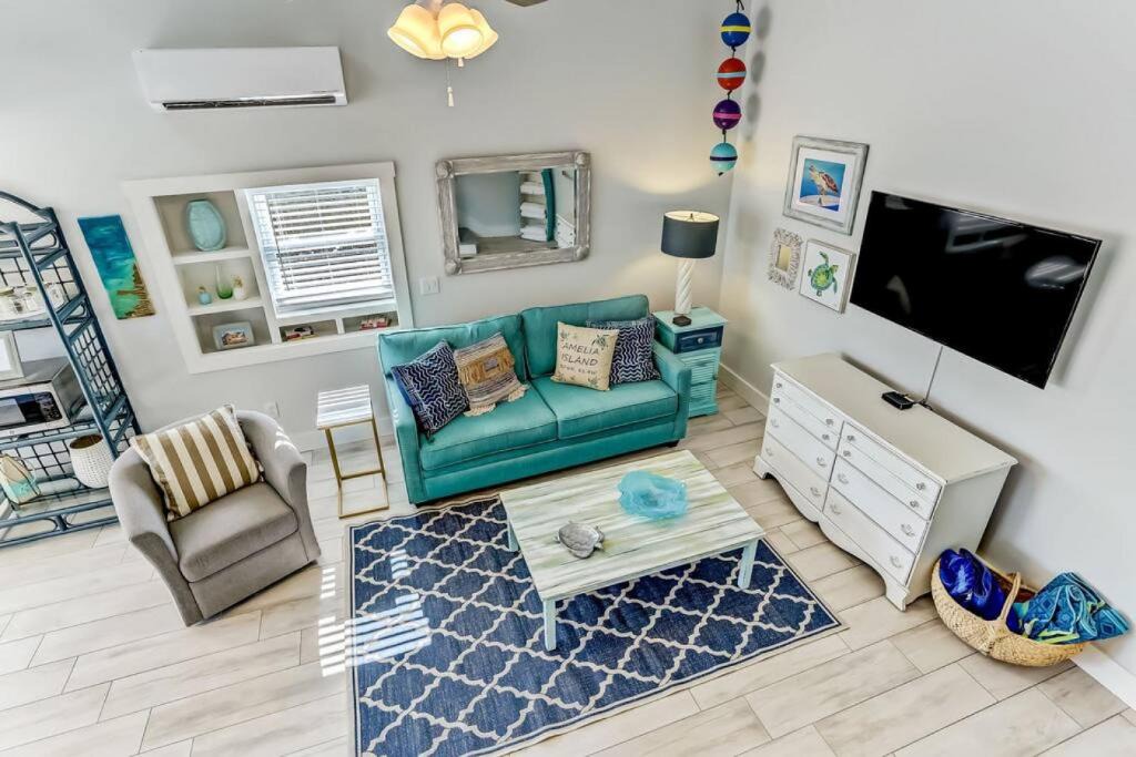Fernandina Beach Apartment | Turtle Loft - Charming Oceanfront Loft - Multiple Decks - Private Beach Access