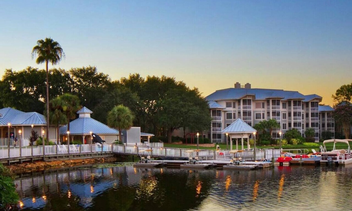 Florida Central Atlantic Coast Hotel | Two-bedroom villa at Marriott’s Cypress Harbour Villas