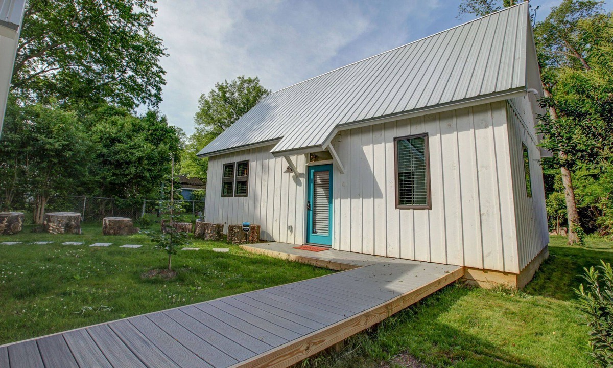 Optimist Park House | Unique 2 Bedroom Loft! Walk to Light Rail!