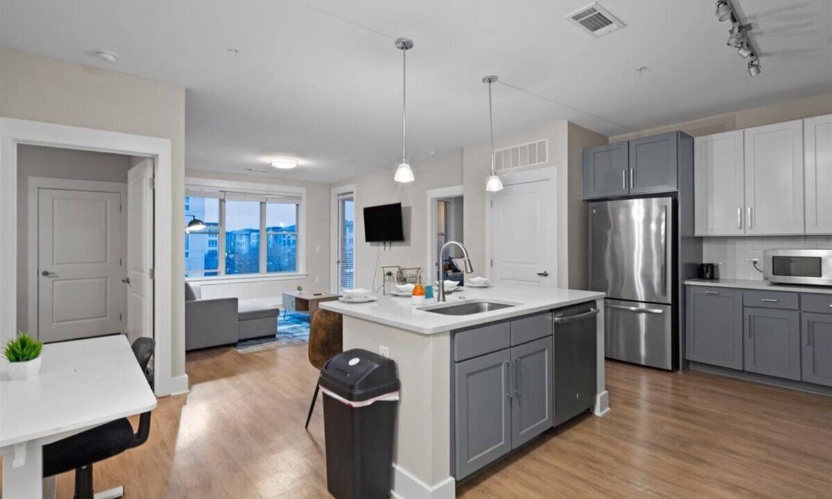 Charlotte Apartment | Upscale 3BR Suite Mins Uptown Charlotte