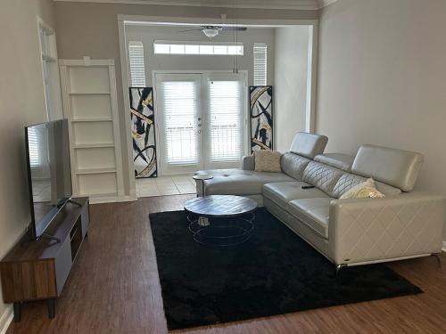 The Galleria Apartment | Uptown Galleria Area 2 bedrooms luxury 2 bathrooms