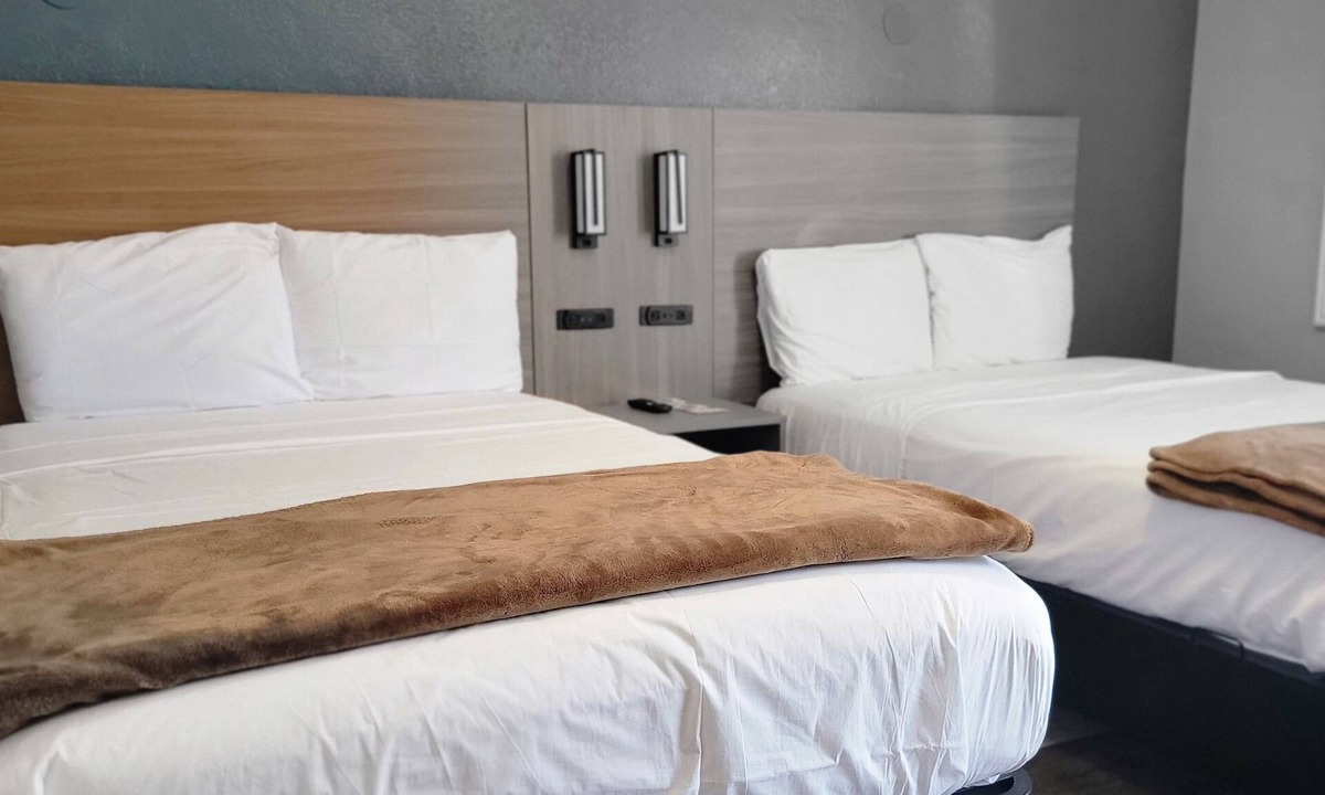 Little Armenia Hotel | Value Inn Hollywood
