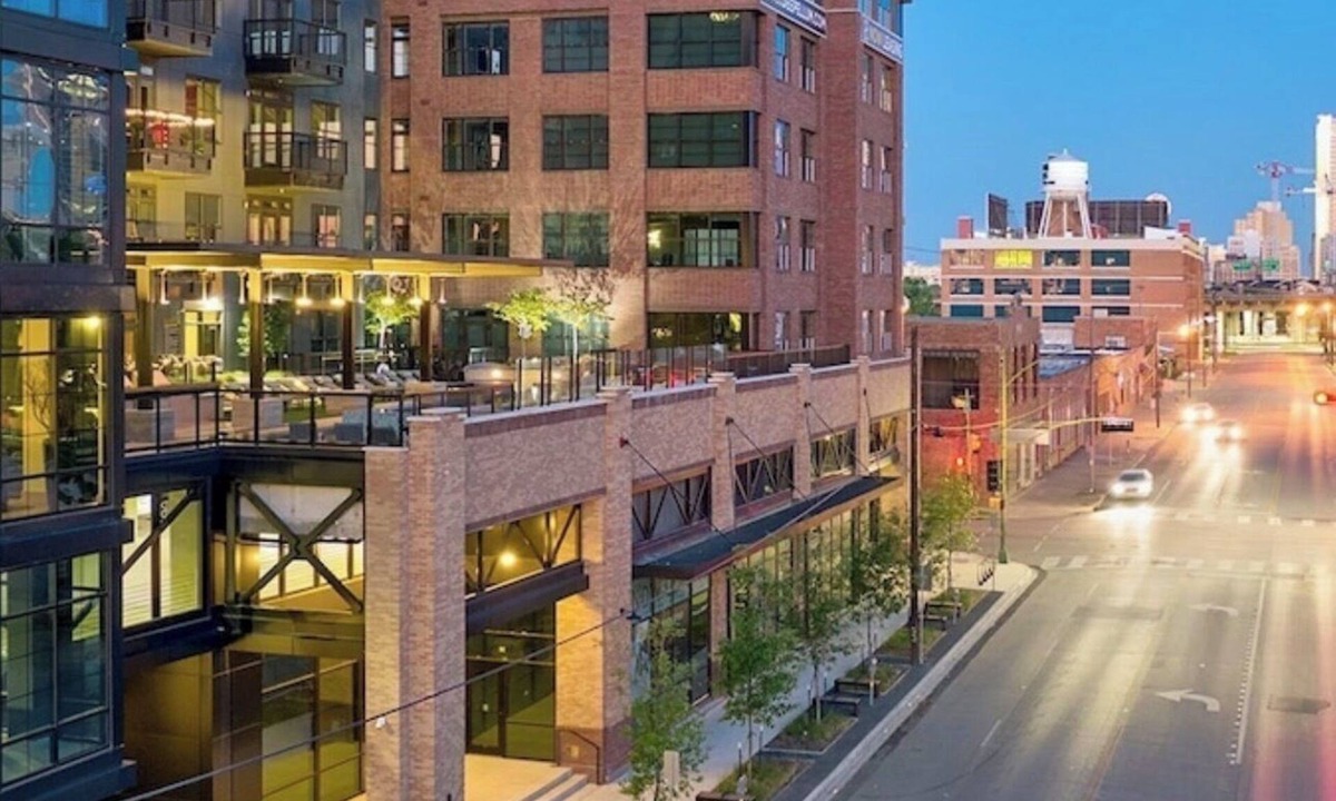Deep Ellum Apartment | Velvet Nights Dallas/90s Vibe Luxury Apartment in Deep Ellum! WORLD CUP READY