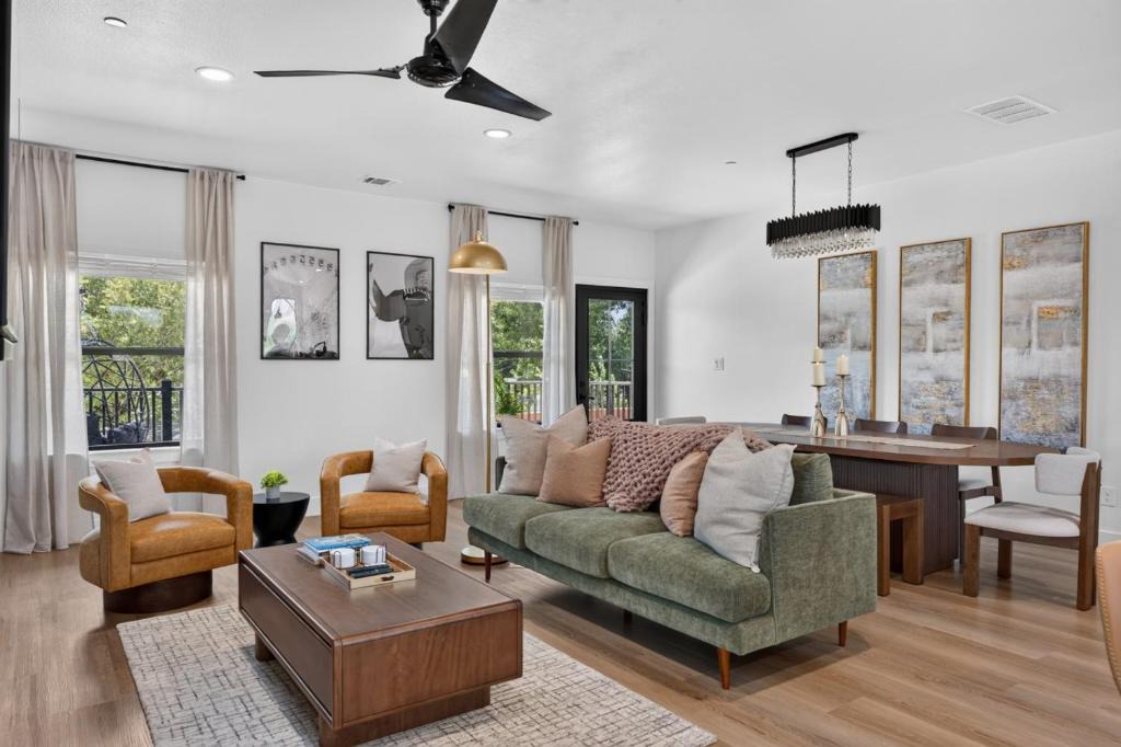 Central Arlington House | Victory Terraces F Walk to Cowboys Stadium Game room and Rooftop patio