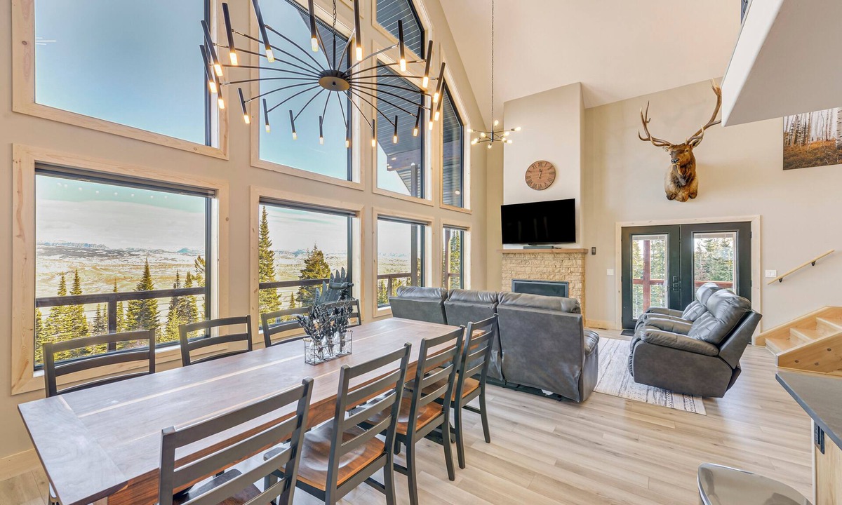 Dubois House | Views, Trails, Hot Tub & More: Luxe Wyoming Oasis
