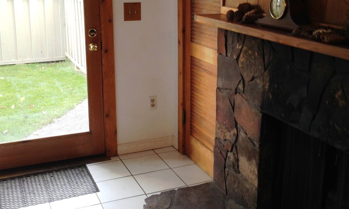 Ketchum House | Vintage Condo:View of Bald Mt,in heart of Ketchum,steps from River Run Ski Lodge