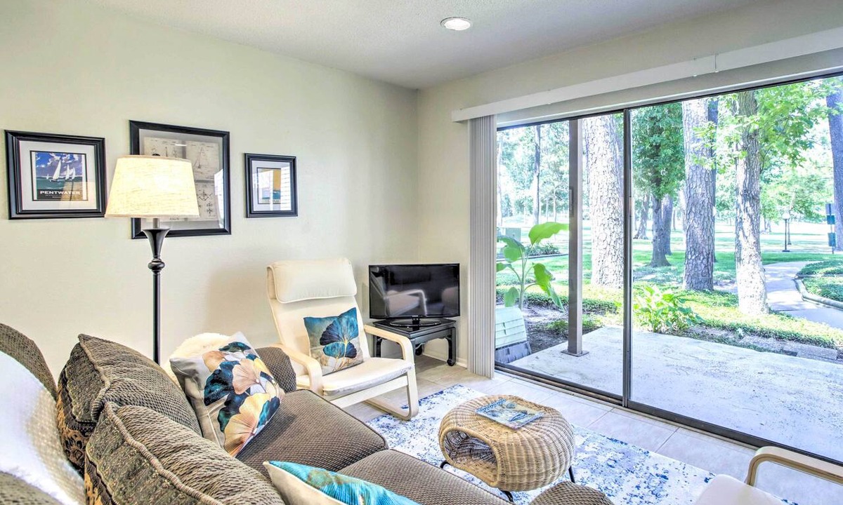 Walden on Lake Conroe Condo | Walden Golf Course Condo Near Lake Conroe!