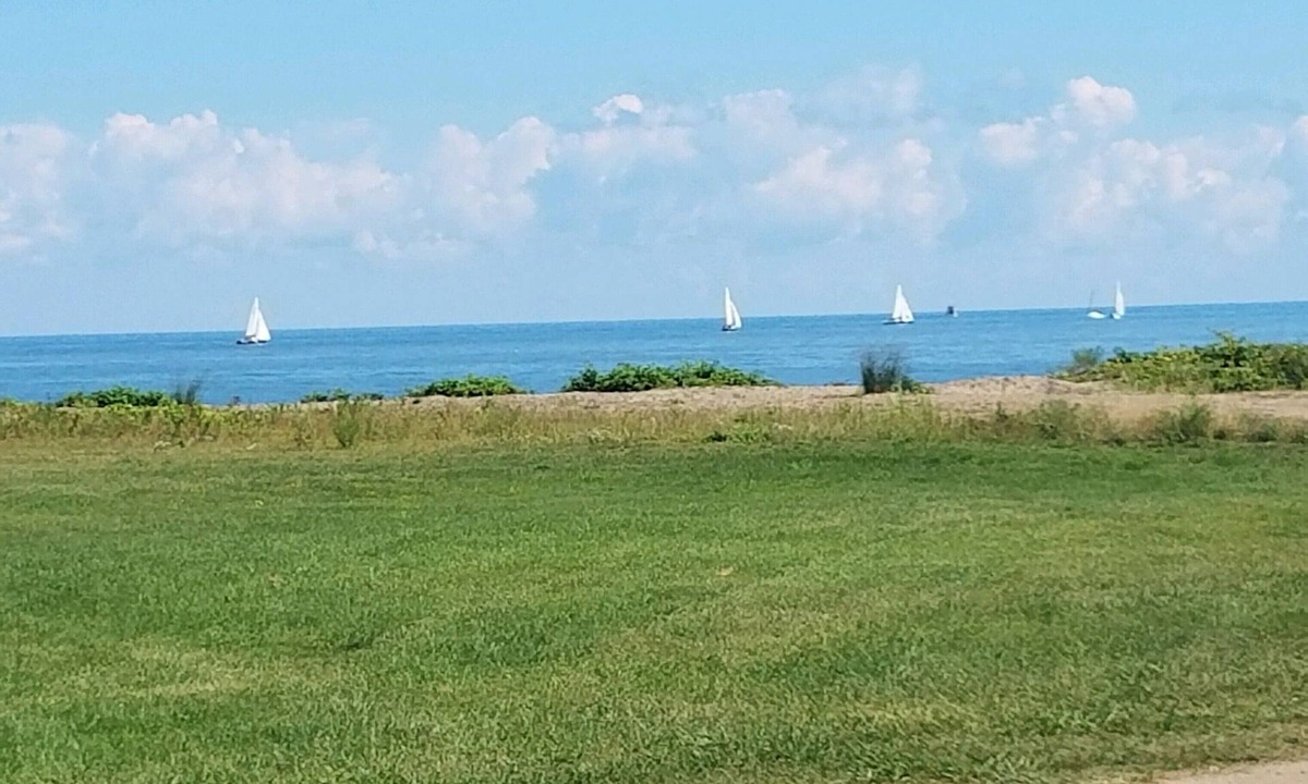 Dunkirk House | Walk out the door, walk onto the beach!