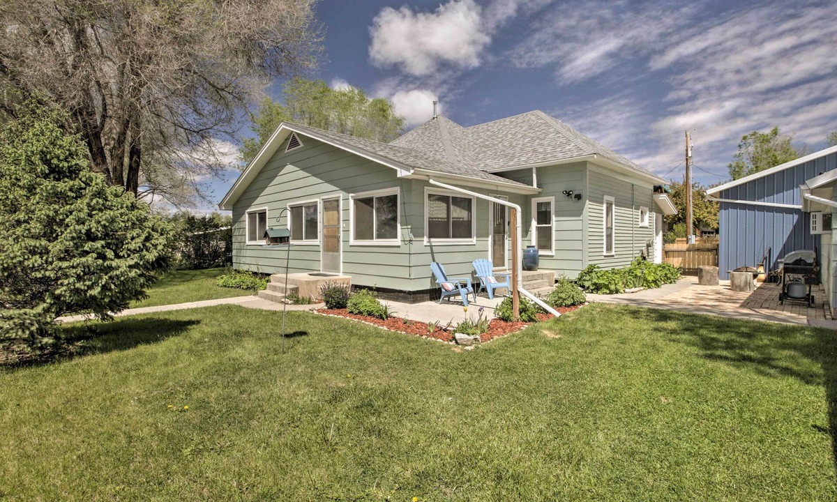 Ten Sleep House | Walkable Ten Sleep House w/Patio & Sunroom!
