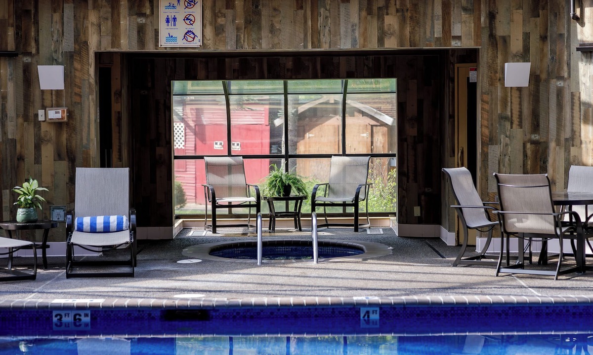 Wallace Hotel | Wallace Inn