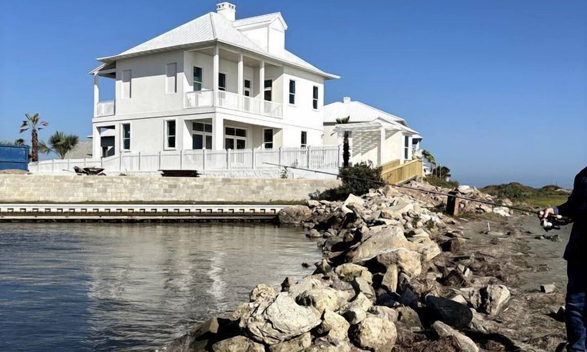 The Shores House | Waterfront Home with Infinity Pool, Patio & Water Views in South Padre Island, Texas