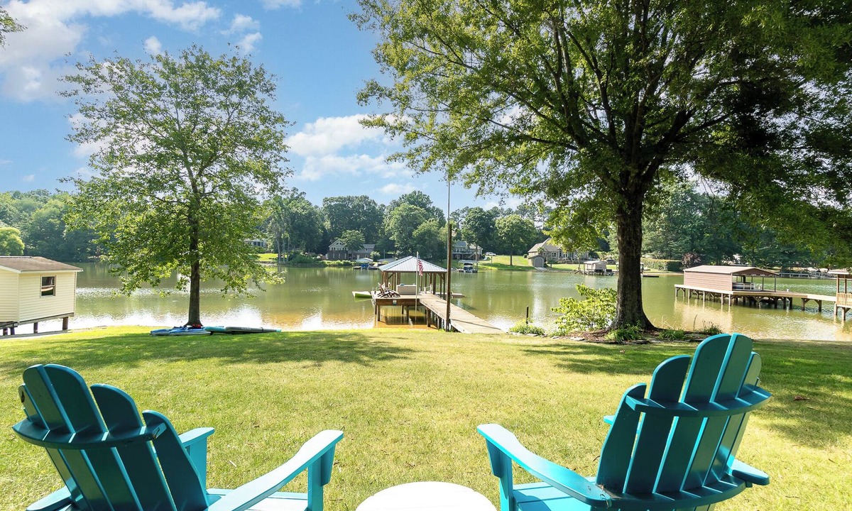 Mooresville House | Waterfront Home with Hot Tub, Fire pit, Kayaks, SUP and Private Dock