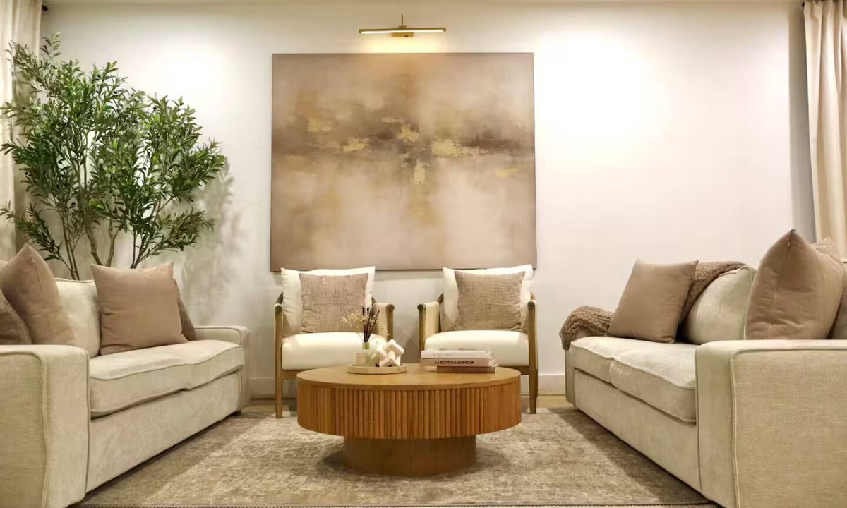 La Porte House | Welcome to Luna Beach House, a coastal retreat designed for rest & connection.