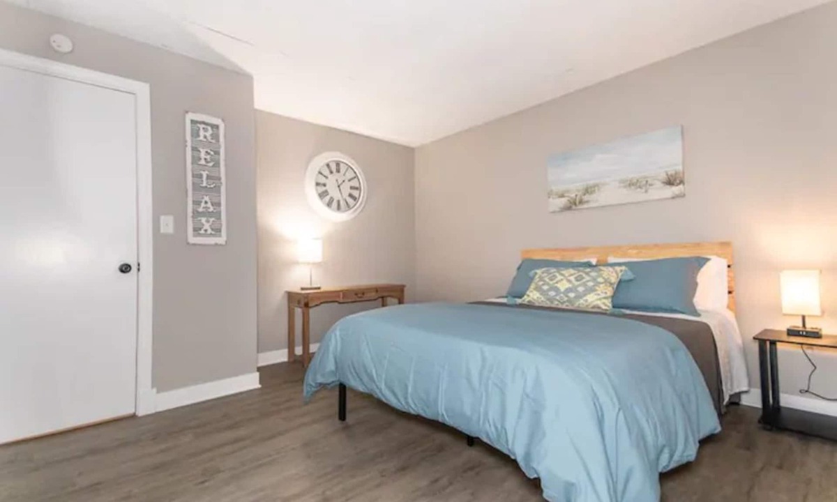 Fairport Harbor Apartment | Welcome to the Lakeside Suite! Enjoy!
