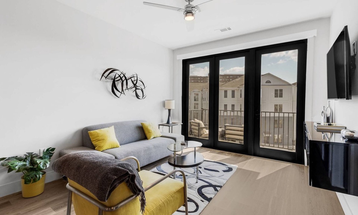 West End Condo | West End Getaway for 5 w/Pool!