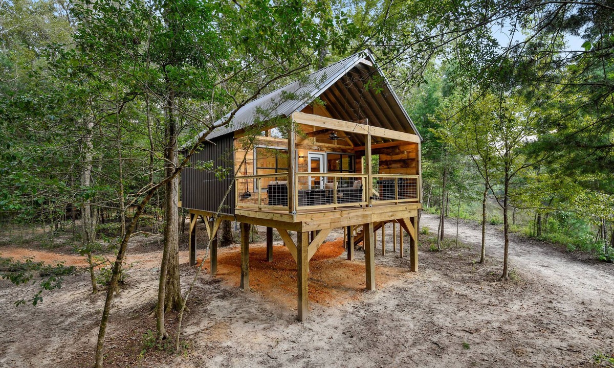 Petal House | Whiskey on the River