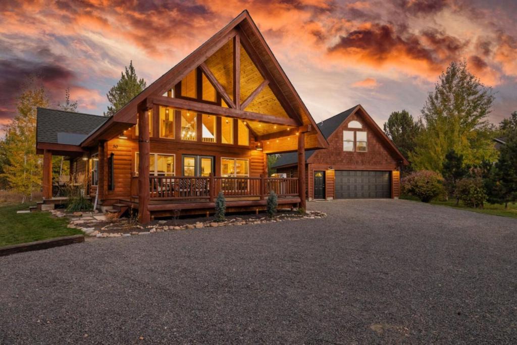 Fir Grove Estates House | White Fir Adventures by Casago McCall - Donerightmanagement
