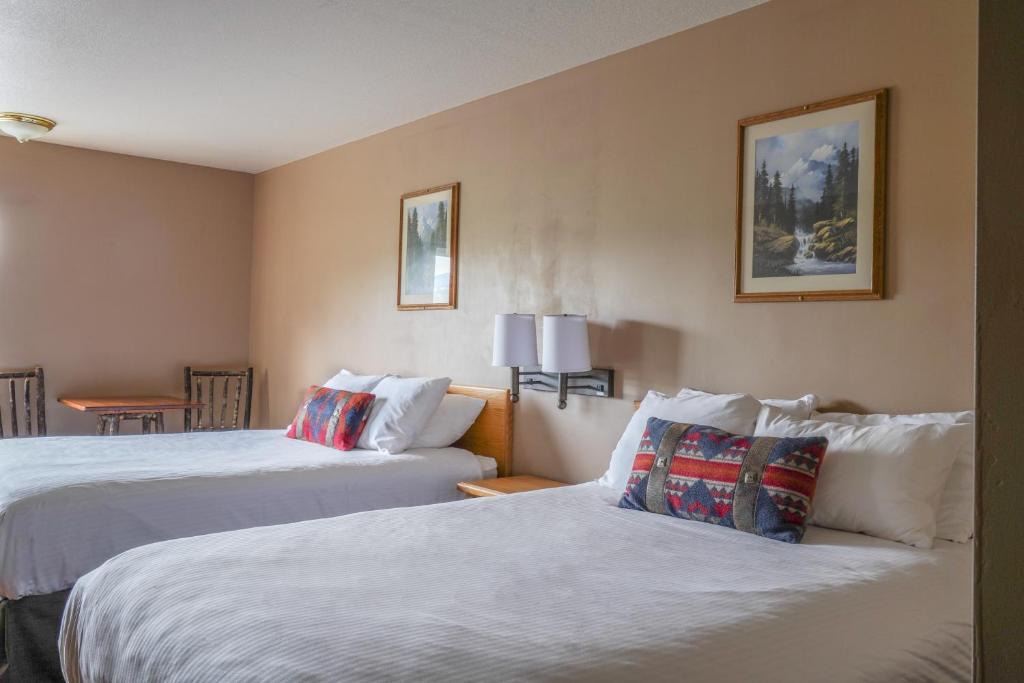Big Sky Hotel | Whitewater Inn