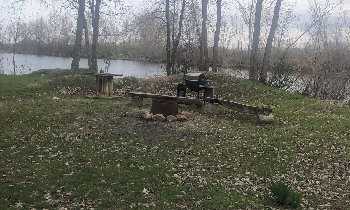 Caldwell RV Rental | Wonderful campground in Caldwell with stunning views. Only 3 sites.