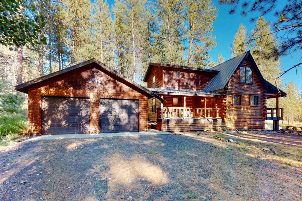 New Meadows House | Woodland Chalet